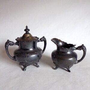 VINTAGE 1896-1915 VICTORIAN ETCHED SILVER CREAM & SUGAR SERVING PIECES